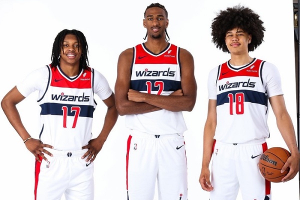 雄鹿四连败陷绝境！99-109负奇才 字母哥离队传闻再升温